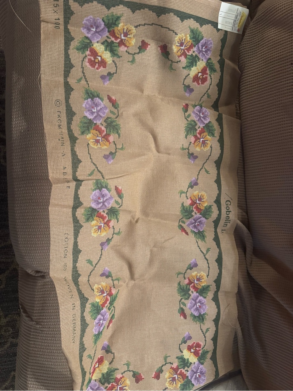 Vintage Embroidery Floral Pansy Runner - plus 2 side runners- Gobelin